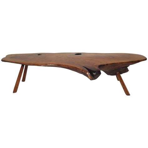 Browse furniture, lighting, bedding, rugs, drapery and décor. Mid-Century Modern Live Edge Coffee Table For Sale at 1stdibs