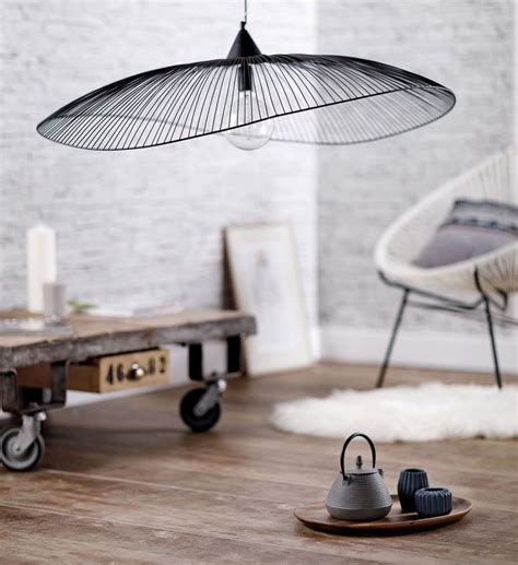Vous voyez, tout le monde a une idée différente d'un salon. Suspension luminaire | Suspension luminaire, Suspension ...