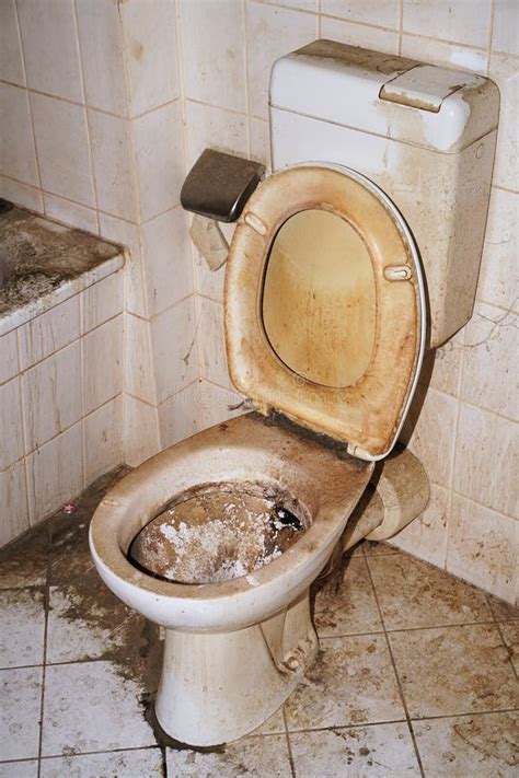 Old Dirty Toilet Stock Image Image Of Bowl Domestic 18380307