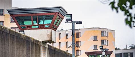 Aus Liebe Handys In Die Jva Tegel Geschmuggelt Bewährungsstrafe Gegen