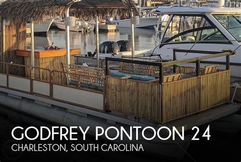 Companies started to expand on weeres' discovery as some of the earliest manufacturers include harris floteboats and godfrey pontoons. Pontoon Boats For Sale in South Carolina | Used Pontoon ...