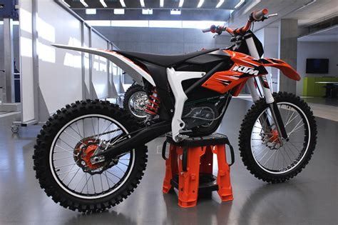 5,885 results for ktm freeride. MPdesign motorcycles: KTM Freeride elétrica