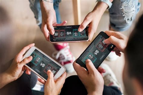Best Mobile Games To Play With Friends You Should Try With Your Team