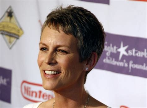 We did not find results for: Jamie Lee Curtis | Short no fuss hairstyle for silver grey ...