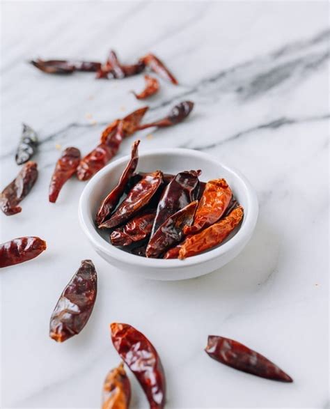 Easy Ways To Store Dried Chili Peppers 2024 Atonce
