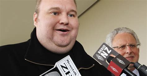 kim dotcom megaupload founder loses latest appeal to avoid extradition to u s cbs news