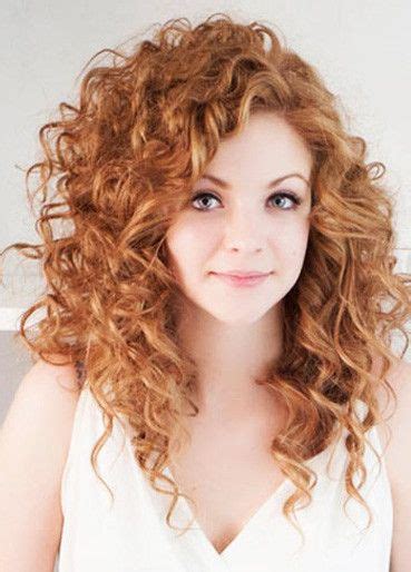 10 exemplary hairstyles for curly red hair
