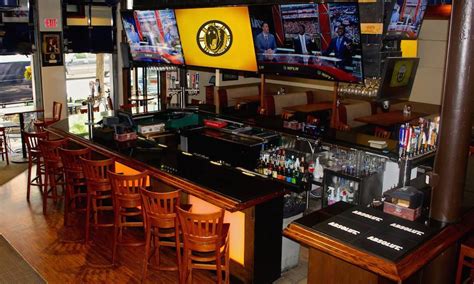 Might be my favorite wings in the city! Best Boston Bars Near the TD Garden