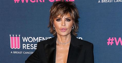 Rhobh Star Lisa Rinna Skipping Out On Bravocon 2022 Due To Sched