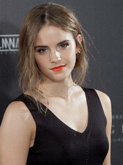 Emma Watson Awesome Profile Pics Whats Up Today