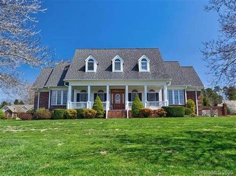 This home is located at 206 market street rockwell, nc 28138 us and has been listed on homes.com since 22 january 2021 and is currently priced at $146,777, approximately $109 per square foot. 34 Rockwell Homes for Sale - Rockwell NC Real Estate - Movoto