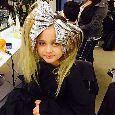 Youngest child and only daughter of musician travis barker and former miss usa shanna moakler who appeared on the alabama luella barker is part generation z (also known as igeneration). Алабама Луэлла Баркер - следующая Кайли Дженнер: что мы ...