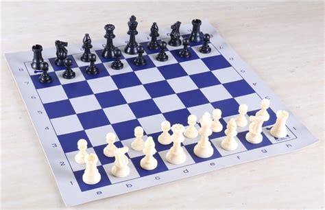 Mini Chesshouse Club Chess Set Chess House