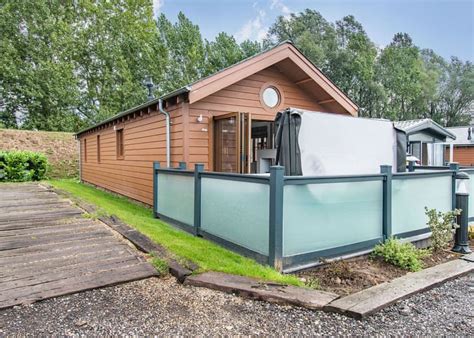 Prestige Lodge Willow Pastures Country Park Lodges Book Online