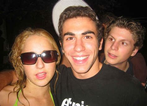 The 25 Funniest Celebrity Photobombs Ever