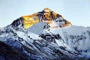Everest ultimate edition is a complete pc diagnostics software utility that assists you while installing, optimizing or troubleshooting your computer by providing all the pc diagnostic information you can. Corpos no Monte Everest são usados como pontos de ...