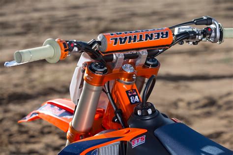 Zie hier de team red bull ktm factory. Racing Cafè: KTM SX-450F Team Red Bull KTM Factory Racing ...