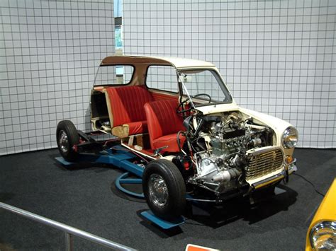 Cutaway Mini Beaulieu Classic Car Picture Gallery