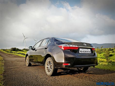 The automaker added that over the years the corolla altis has emerged as one of the company's strongest products in india enabling it to strengthen position in the. New 2017 Toyota Corolla Altis Facelift India Review, Price, Images, Mileage, Specs And Features ...
