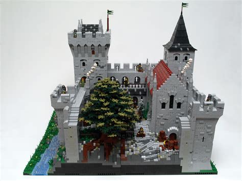 On the left tower on the back side you will find the black catapult, a weapons rack, the king's horse and a brown folding stair, which soldiers can climb in case of enemies attacks. Nordana Castle - LEGO Historic Themes - Eurobricks Forums
