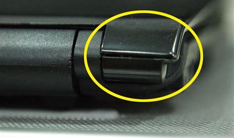 Engsel laptop patah, engsel laptop rusak, engsel laptop keras, engsel laptop kendor, engsel laptop asus. 5 Cara Sederhana nan Ampuh Merawat Layar LCD Laptop: Kalau ...