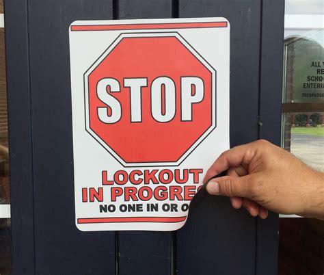 Lockout Notification Magnet | Bearacade Lockdown Response Solutions