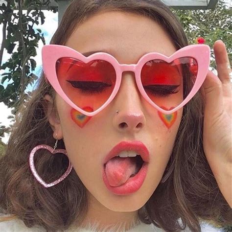 Pink Gray Color Vintage Fashion Heart Sunglass For Depop