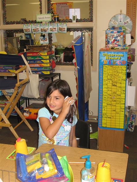 Buzzing About Second Grade: Sound is Vibrations!