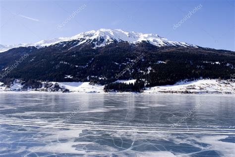 Frozen Lake — Stock Photo © Freeteo 7512761