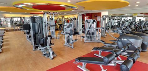 Live classes available for workouts at home. Gold's Gym Hsr Layout - Bangalore | Gym Membership Fees ...