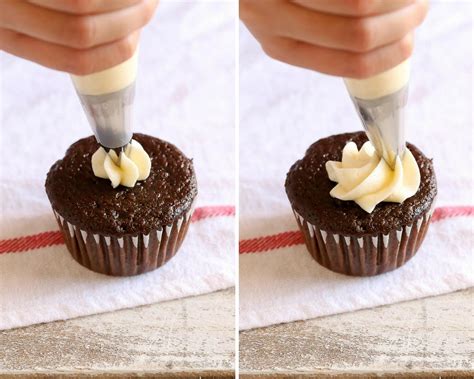 How To Frost Cupcakes A Step By Step Guide Ihsanpedia