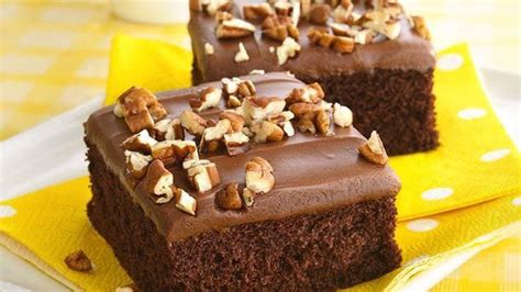 With betty crocker™ super moist™ yellow cake mix, you can have this impressive dessert prepped for the oven in just 15 minutes. Sheet Cake Recipes - BettyCrocker.com
