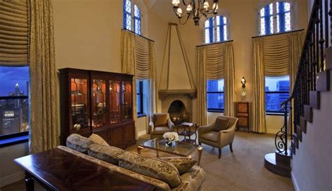 This opulent address opens its doors onto the magnificent mile. Haute Hotel: Intercontinental Chicago - Haute Living