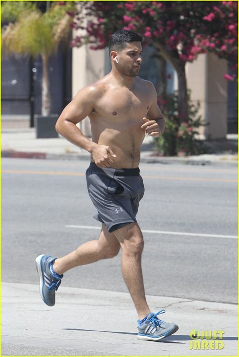 Wilmer Valderrama Bares Muscular Body On A Shirtless Run Photo