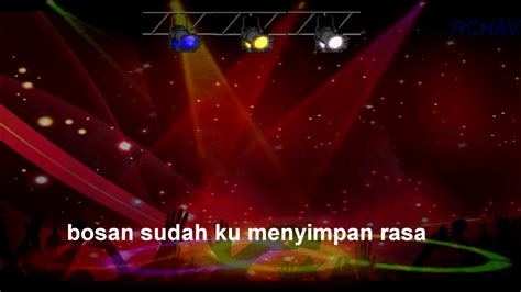 Lagu ini menceritakan tentang seseorang yang tak mampu mengungkapkan rasa cinta pada wanita yang dicintainya. DEVANO DANENDRA - Menyimpan rasa lirik karaoke tanpa vokal HD - YouTube