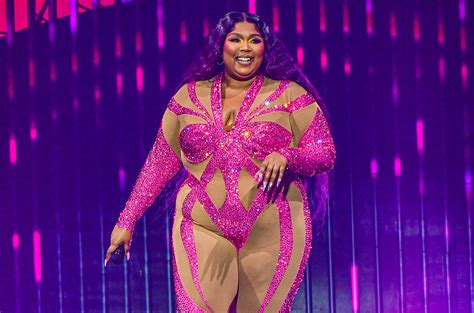 Lizzo Gushes Over Sza On Instagram ‘my Actual Sister Billboard