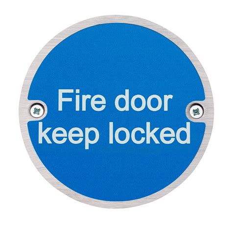 Fire Door Keep Locked Fire Sign Pack Of 10 Freeman And Pardoe