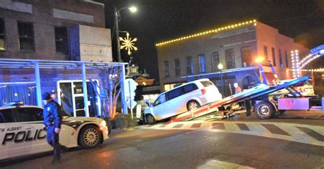 Vehicle Crashes Into Downtown Building Again Nemissnews