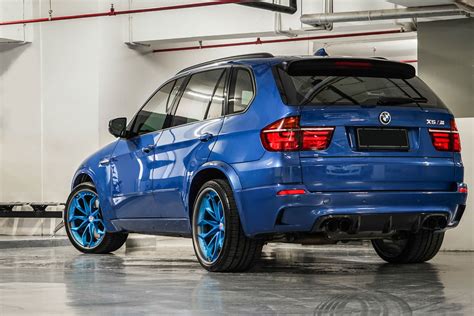 Make your world bigger with more horsepower & improved suspension. Permaisuri | HRE S201 FROZEN ELECTRIC BLUE WITH BMW X5
