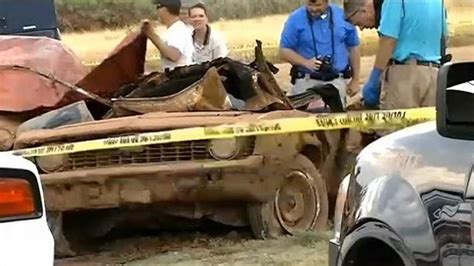 Authorities Find 6 Bodies In Submerged Cars In Oklahoma