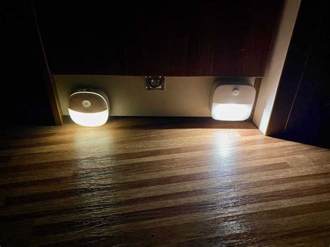 Wir bieten verschiedene lösungen an led deckenleuchten: Nachtlicht zur Beleuchtung für Schrank, Fussboden ...