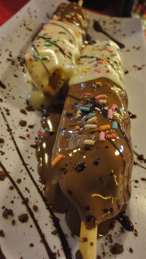 It consists of the neighbourhood from ss12 to ss19, pjs7/pjs9/pjs11 there are also plenty of shopping malls subang parade, bandar sunway, empire shopping gallery and one city. Evelyn's Chocolate House : One City : Subang Jaya