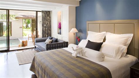 Download Wallpaper 1920x1080 Room Bed Design Interior Hotel