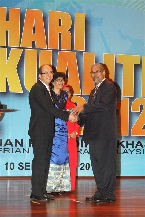 Dalam dunia pendidikan juga perlu yang nama. Sekolah Pendidikan Khas Setapak - Perokok m