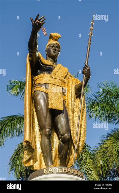 King Kamehameha Statue In Front Of Aliiolani Hale Hawaii State Supreme
