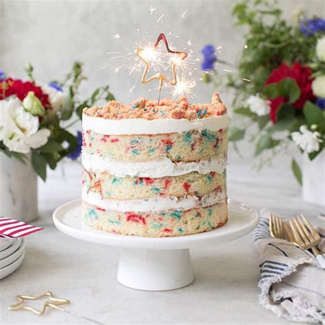 13 Pretty Unique Birthday Candles To Brighten Up Your Celebrations