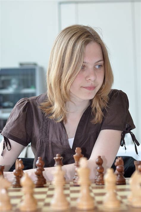 Whos The Hottest Elite Womens Chess Player Women Chess Hd Phone Wallpaper Pxfuel