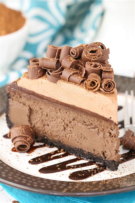 While the ingredients required for making a cheesecake are simple, you need a specialty springform pan for baking and easy release. Chocolate Lover's Cheesecake | The ULTIMATE Chocolate ...