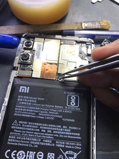 Minimal™ kernel for redmi note 5/ai/pro (whyred). This step is on how to unbrick and enter download mode ...