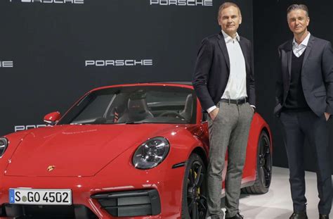 Stuttgarter Sportwagenbauer Porsche Macht Rekordgewinn Und Bekr Ftigt
